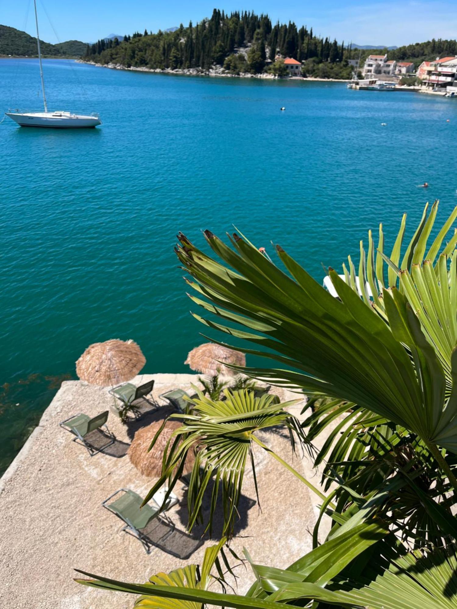 Sea La Vie *